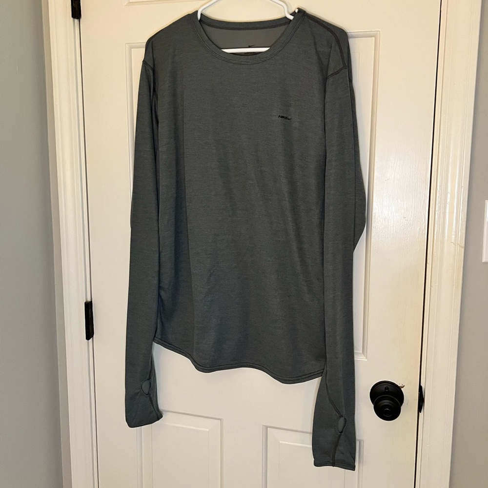Nike athletic men’s shirt size XL